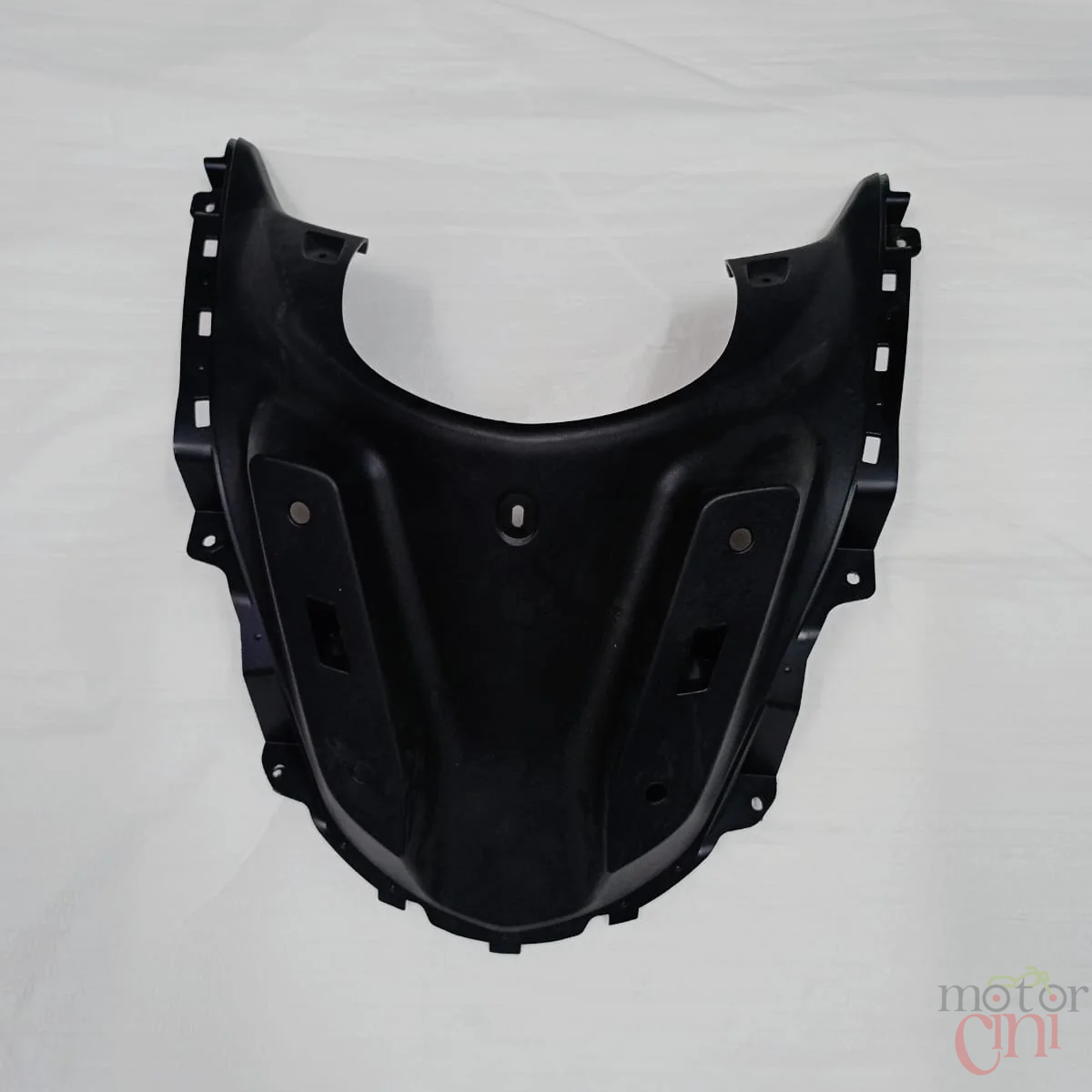 RM5 ÖN FAR ÜSTÜ PLASTİK