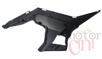 APX7:KOLTUK ALTI YAN PANEL SAG