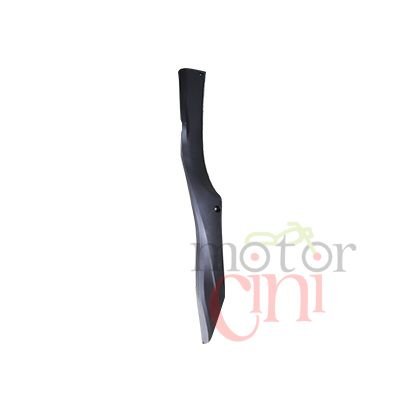RS7 SAĞ ALT YAN ÇITA PLASTİK