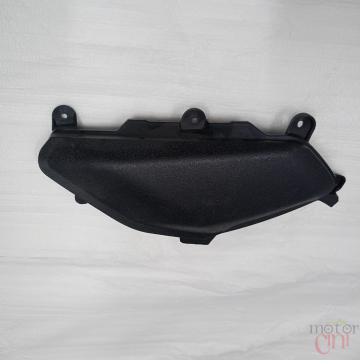 KOLTUK ALTI SOL DEKORATİF KAPAK PP